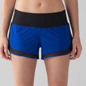Lululemon Mind Over Miles Short 3.5" Jet Stream and Black size 6